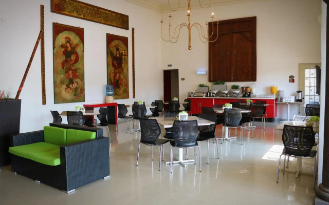 Zar Queretaro Hotel
