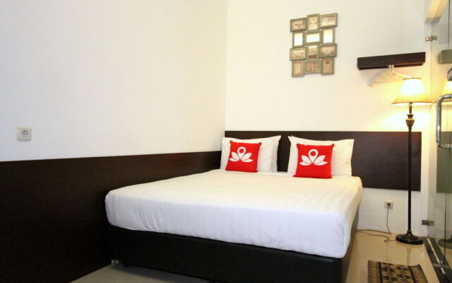 ZEN Rooms Menteng Cikini