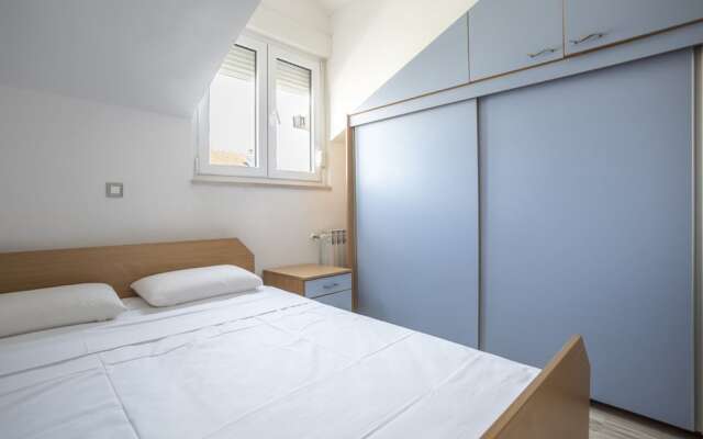 Luxury Spacious apt Near Znjan Beach w sea View