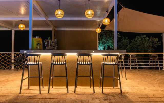 Cape Blue Suites