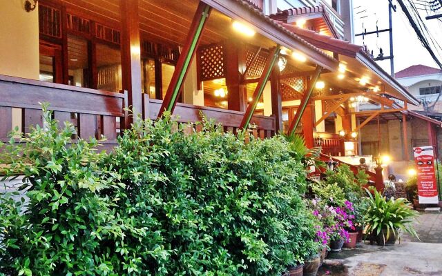 Riverfront Hotel Mukdahan