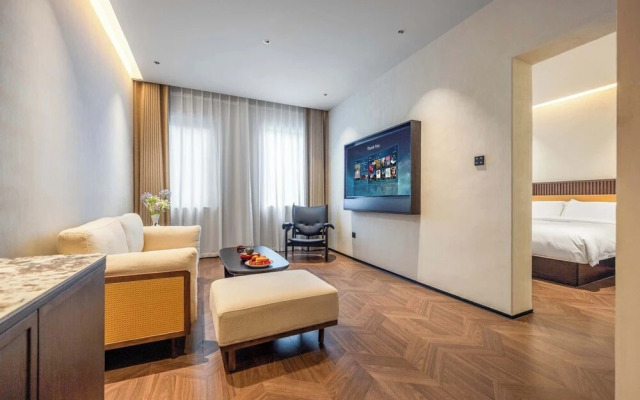 Yi Nian Fangcun Hotel