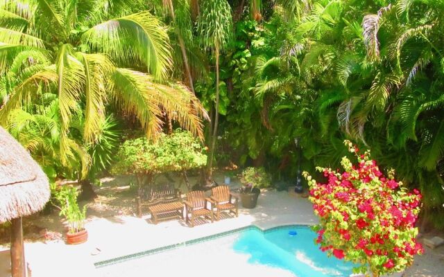 Casa Royal Palms by Playa Paradise