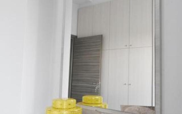 Theania Luxury Apartment