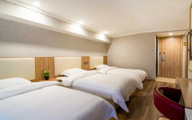 Elong Me Anlai Hotel (Nanjing Jiangning Hohai University Subway Station)