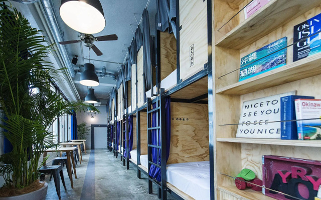 Kalakaua Inn The Kitchen Hostel Ao