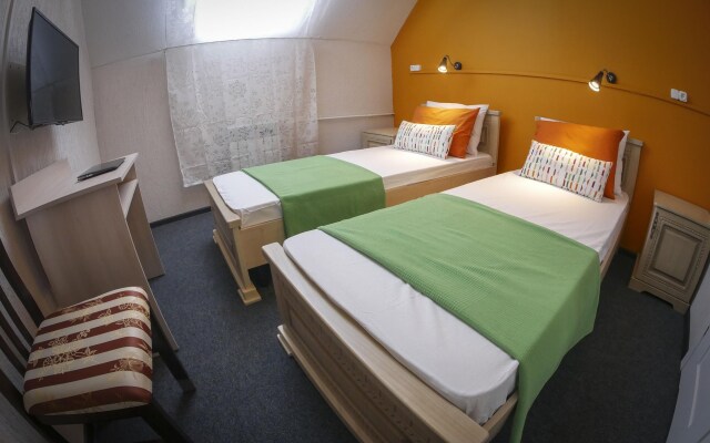 INCITY hotel