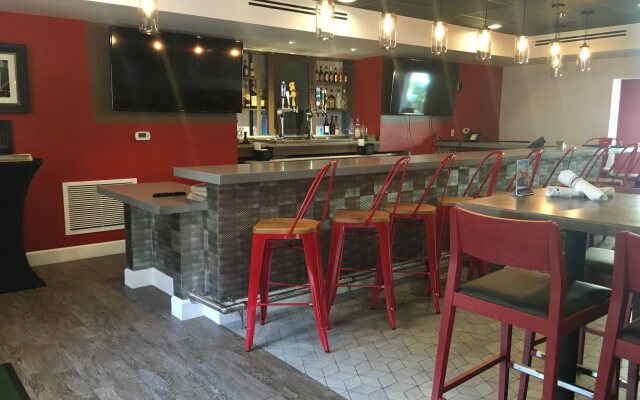 Red Roof Inn PLUS+ & Suites Tampa