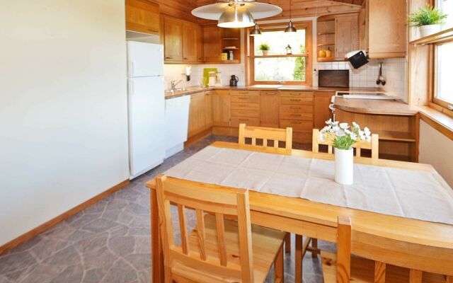 10 Person Holiday Home In Tvedestrand