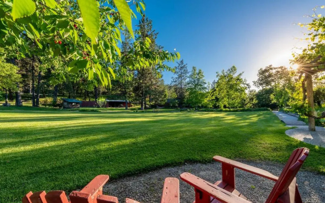 The Davies Family Inn