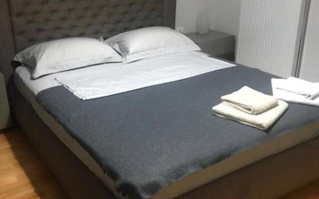 Athens-Glyfada apartment