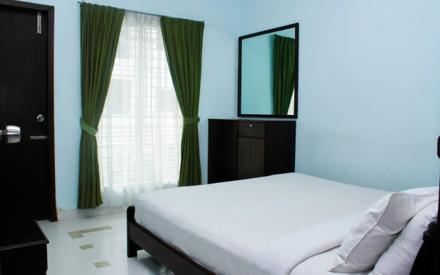 Allegro Holiday Suites