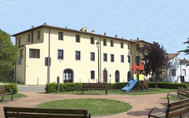 Giuly Rosselmini Residence