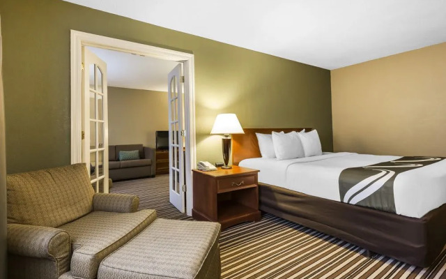 Quality Inn & Suites Columbia I-70