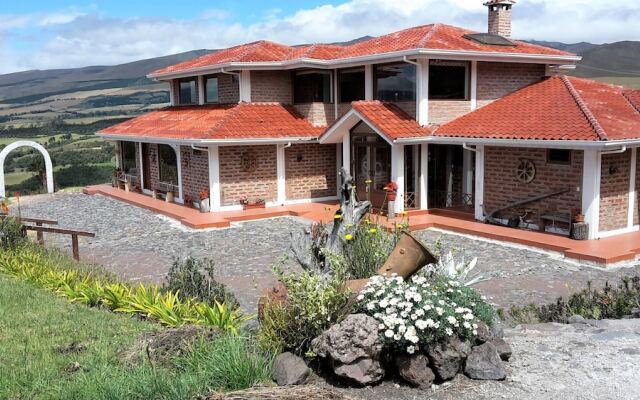 Balcon Al Cotopaxi Hosteria