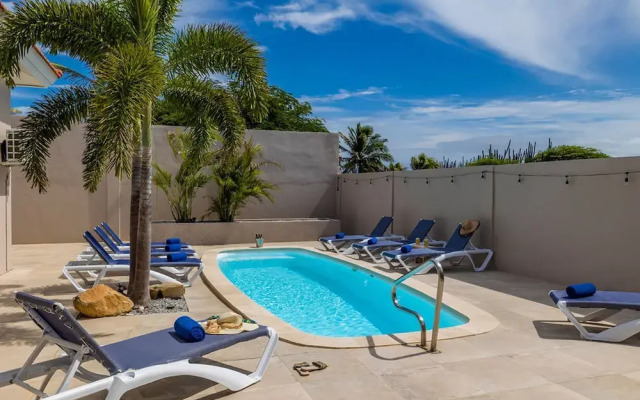 Central 4br3ba Villa w Ocean Views Private Pool