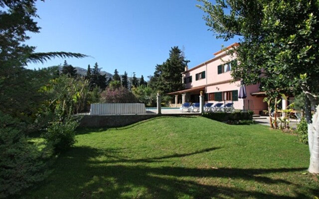 Villa - 8 Bedrooms with Pool and WiFi - 103182