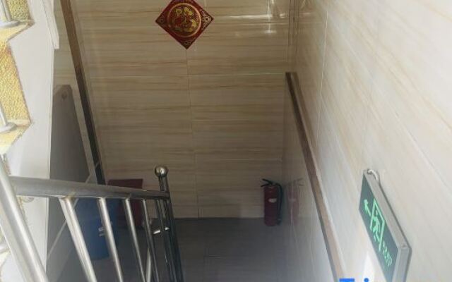 Zaihong Hotel
