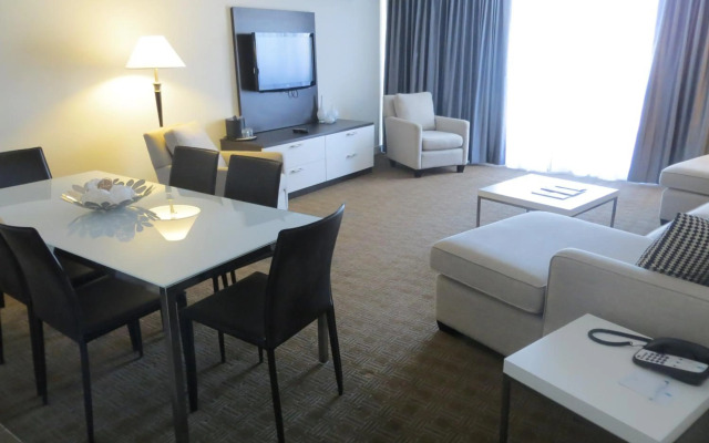 Toronto Don Valley Hotel and Suites