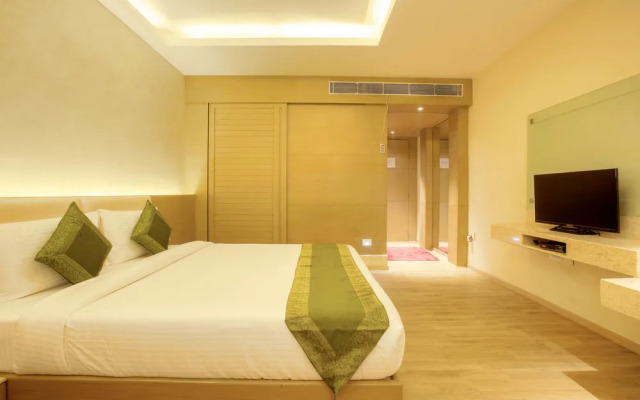 OYO 12077 Grand Bhabendra Alay