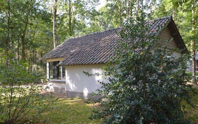 Detached Cottage on Quiet Park