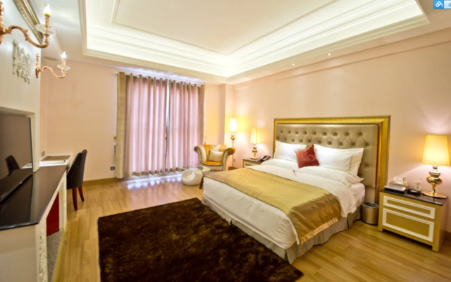 The Royal Pinnacle Hotel