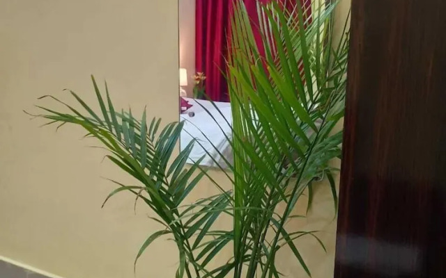 Lucknow Luxury Hotel And Restaurant