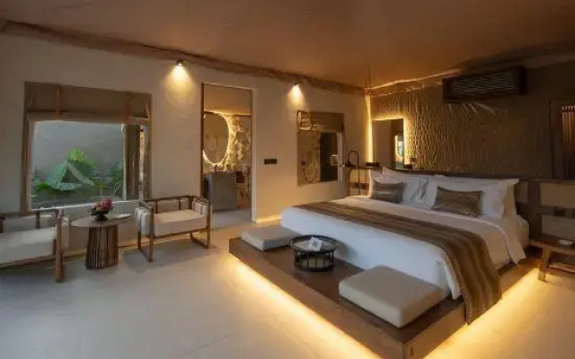 Ubud Mas Glamping Luxury Tent