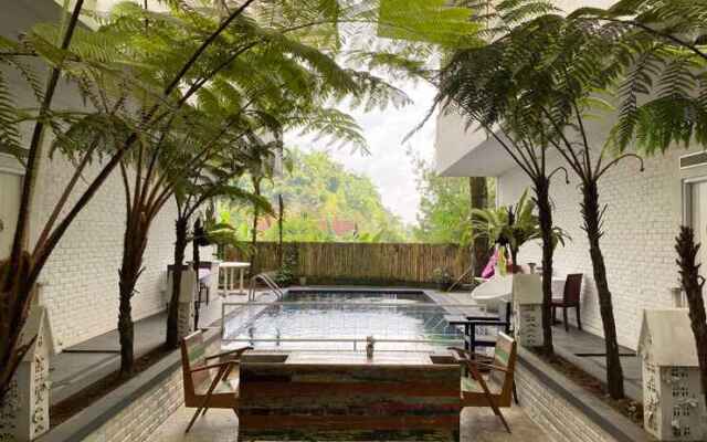 The Peak Home