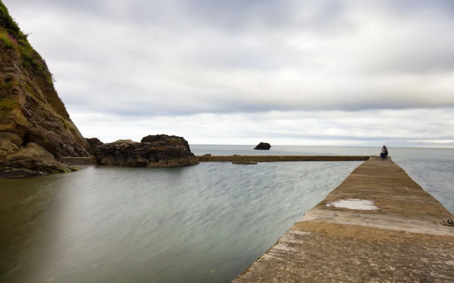 Black Rock Beach Resort