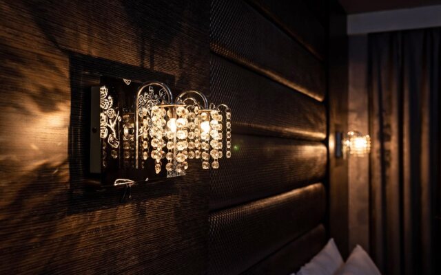 The River Fashion Hotel