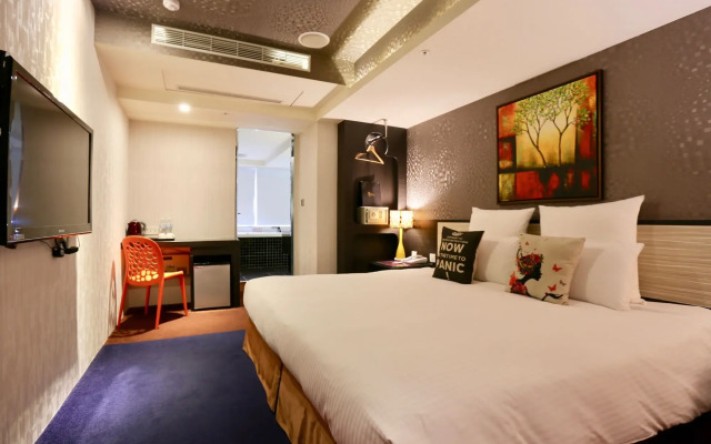 V one Hotel