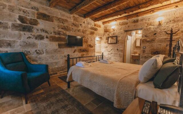 Zula Cave House