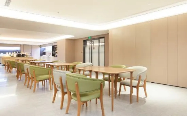 JI Hotel (Wuhan Hubei Police Academy Gutian Er Road)