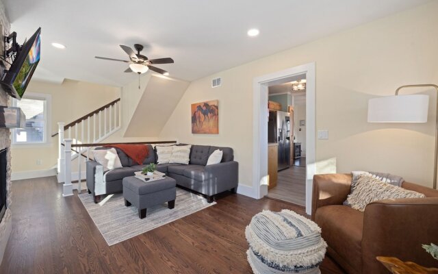 Cozy Home in Downtown Loveland W/ Free Bikes!