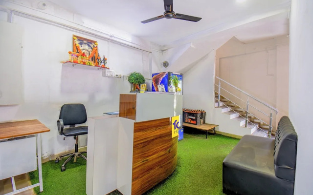 Fabhotel Keshava executive - Nr Mahadji Shinde chhatri