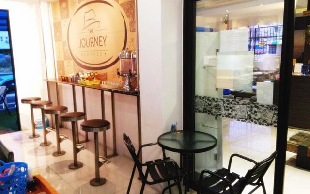 Hotel The Journey Patong New