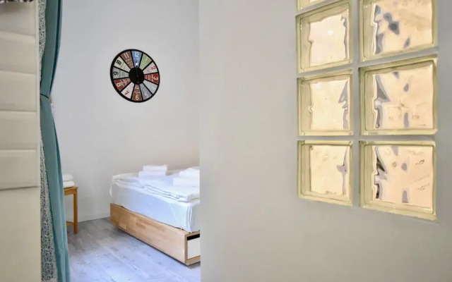 Standard Apartment by Hi5 - Fejer Gyorgy St