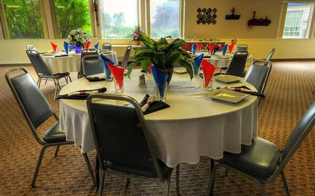 Shilo Inn Suites Hotel - Nampa Suites - Idaho