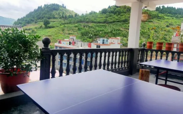 the Countryside Waterfall Homestay