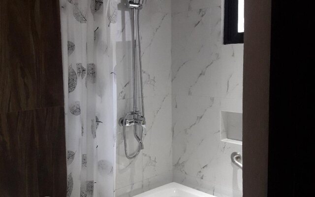 Red Mango Suites