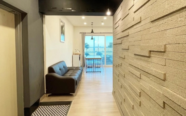 Suncheon Suncheon Pension 702 (1 minute walk from Suncheon Bay Wetland)