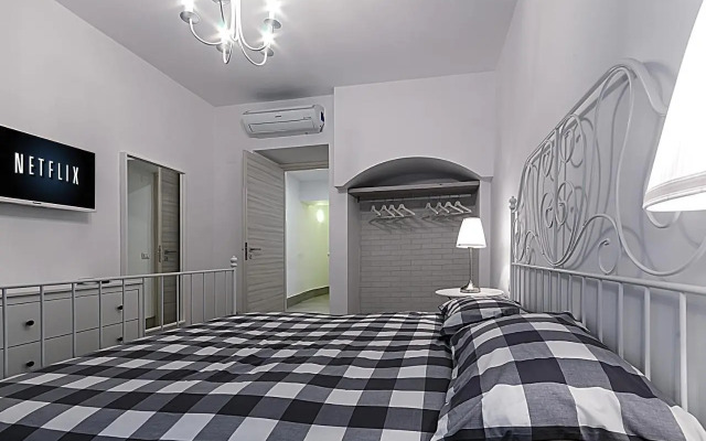 Chiatamone Seaside Suite