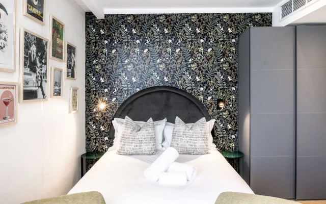 Studio @ 50 Bree Street - The Barracks 324