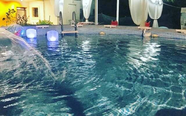 Cozy Family Home steps from the Beach