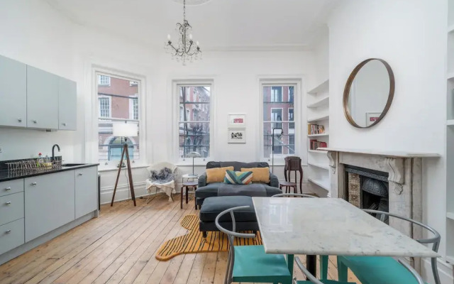 Chic flat near Kensington Palace
