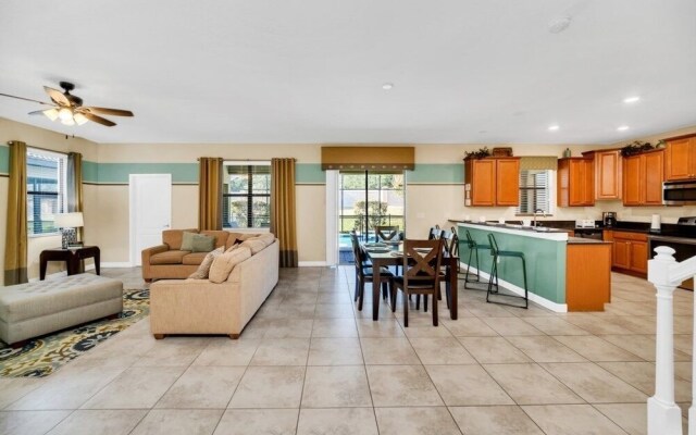 1471rolling 6 Bedroom Villa