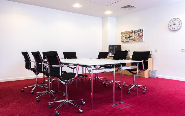 Holiday Inn Manchester-Media City UK by IHG