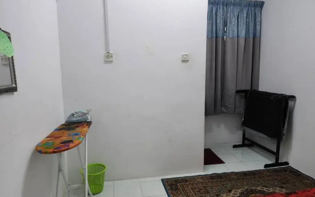 Cozy Terraced Klia Sepang