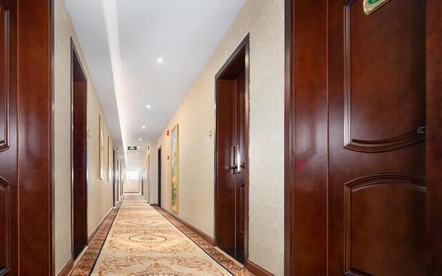 Vienna Hotel Kunming South High-Speed Railway Station Chenggong University Town